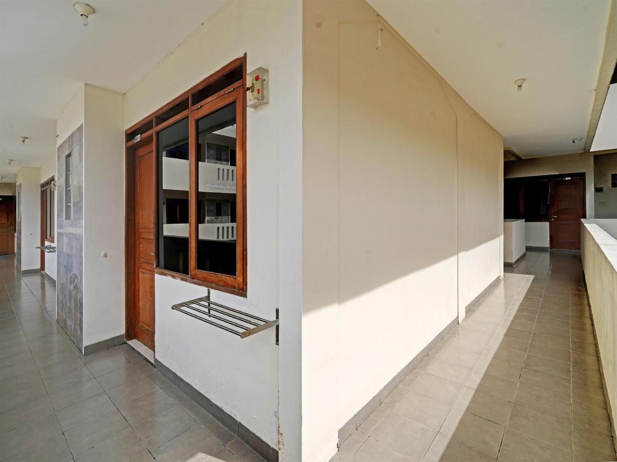 Oyo 1699 Verona Residence Bandung Eksteriør bilde