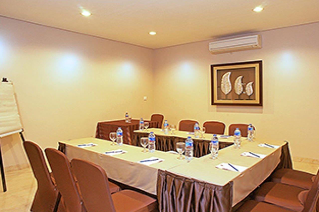 Oyo 1699 Verona Residence Bandung Eksteriør bilde